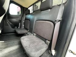 2015 Nissan Navara RX