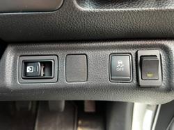 2015 Nissan Navara RX