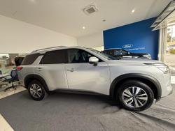 2023 Nissan Pathfinder Ti