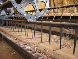 2017 New Holland Cr8.90 Yellow