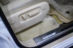 2017 Lexus LX 570 URJ201R 4X4 Dual Range White Pearl