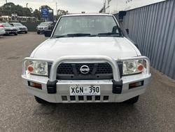 2005 Nissan Navara DX D22 MY03 4X4 Polar White