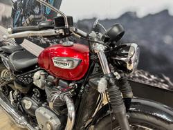 2018 Triumph SPEEDMASTER RED