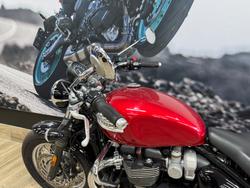 2018 Triumph SPEEDMASTER RED