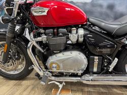 2018 Triumph SPEEDMASTER RED