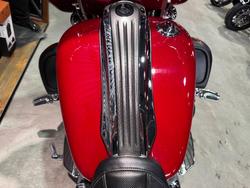 2016 Harley-davidson CVO STREET GLIDE Atomic Red with Candy Apple Flames (Red)