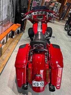 2016 Harley-davidson CVO STREET GLIDE Atomic Red with Candy Apple Flames (Red)