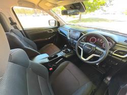 2021 Isuzu D-MAX LS-M