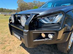 2021 Isuzu D-MAX LS-M