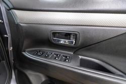 2016 Mitsubishi Outlander LS