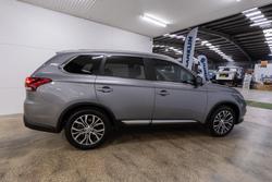 2016 Mitsubishi Outlander LS