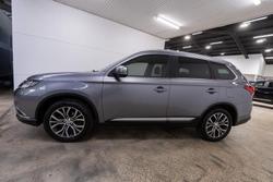 2016 Mitsubishi Outlander LS