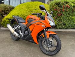 2016 Honda CBR300R S.E.