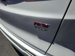 2024 Honda
                CR-V e:HEV RS