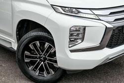 2022 Mitsubishi Pajero Sport GLS
