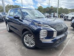 2023 Mitsubishi Outlander ES