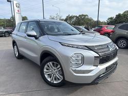 2022 Mitsubishi Outlander ES