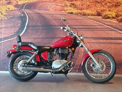 Suzuki Boulevard S40 (LS650)