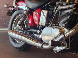2015 Suzuki Boulevard S40 (LS650) Boulevard Red