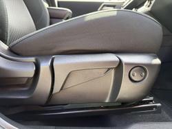 2023 Mitsubishi Outlander ES