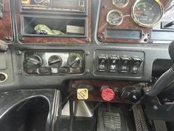 2019 Kenworth T409 White