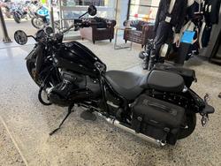 2023 BMW Motorrad R 18 HIGHLINE BLACK STORM METALLIC 2