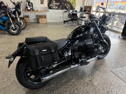 2023 BMW Motorrad R 18 HIGHLINE BLACK STORM METALLIC 2