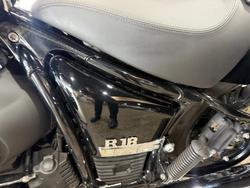 2023 BMW Motorrad R 18 HIGHLINE BLACK STORM METALLIC 2