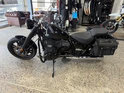 2023 BMW Motorrad R 18 HIGHLINE BLACK STORM METALLIC 2