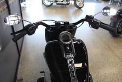 2025 Harley-davidson FLFB FAT BOY (117) VIVID BLACK