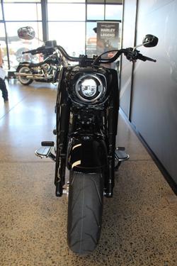2025 Harley-davidson FLFB FAT BOY (117) VIVID BLACK