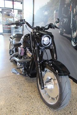2025 Harley-davidson FLFB FAT BOY (117) VIVID BLACK