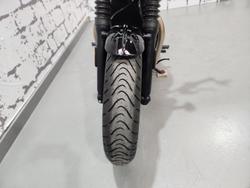 2025 Triumph Bonneville Bobber Bobber Orange