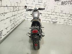 2025 Triumph Bonneville Bobber Bobber Orange