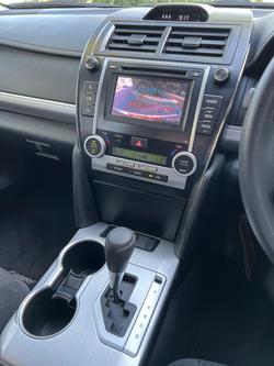 2013 Toyota Camry Hybrid H