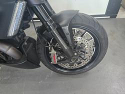 2013 DUCATI DIAVEL Black