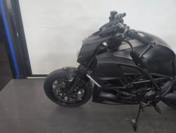 2013 DUCATI DIAVEL Black