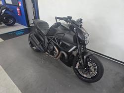 2013 DUCATI DIAVEL Black