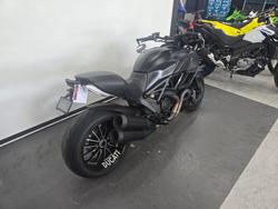 2013 DUCATI DIAVEL Black