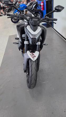 2024 CFMOTO 450 NK NEBULA WHITE