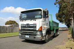 2016 Hino 700 Series Fs 2848 White