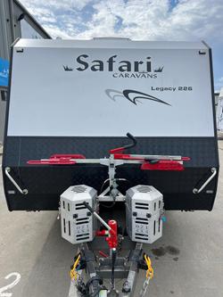 2017 Safari Caravans Legacy 226 Family Van