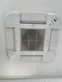 2017 Safari Caravans Legacy 226 Family Van