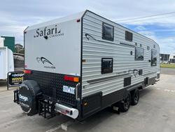 2017 Safari Caravans Legacy 226 Family Van