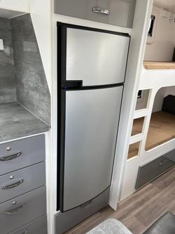 2017 Safari Caravans Legacy 226 Family Van