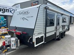 Safari Caravans Legacy 226 Family VAN