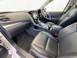 2023 Mitsubishi Pajero Sport GLS