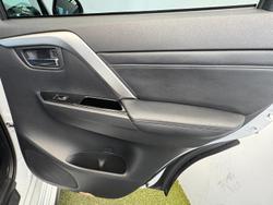 2023 Mitsubishi Pajero Sport GLS