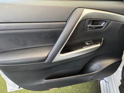 2023 Mitsubishi Pajero Sport GLS