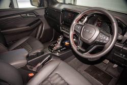 2025 Isuzu D-MAX X-TERRAIN